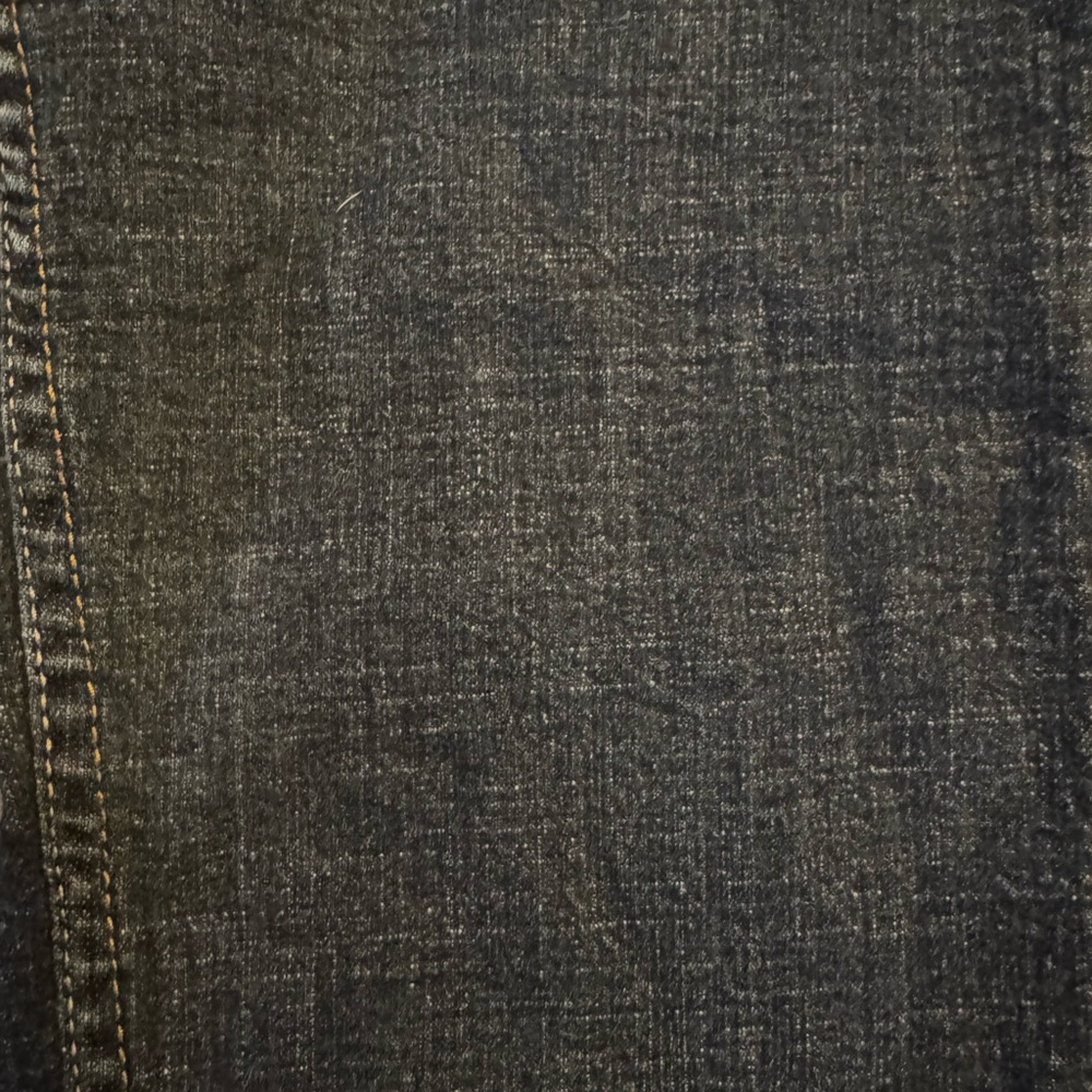C’est-Toi Premium Y2K Denim Blue Cropped Jeans w/ Stretch & Rhinestone Buttons - Picture 3 of 14